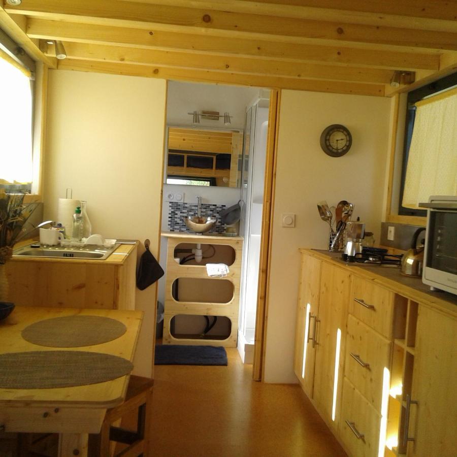 Tiny House Sur La Presqu'Ile Sauvage Hotell Lanmodez Exteriör bild